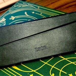 Dior Sunglasses CASE with suede lining